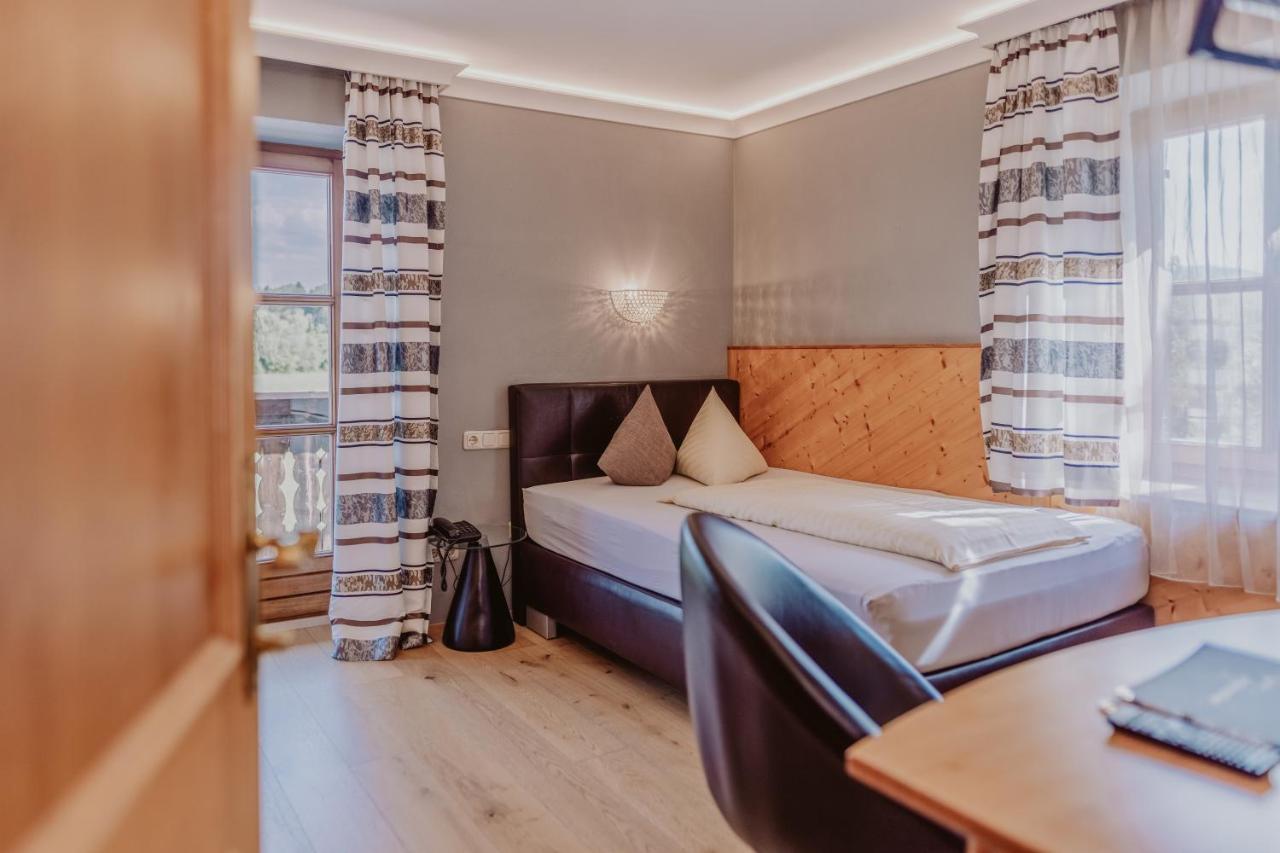 Landhotel Gschirnwirt Eugendorf Kültér fotó
