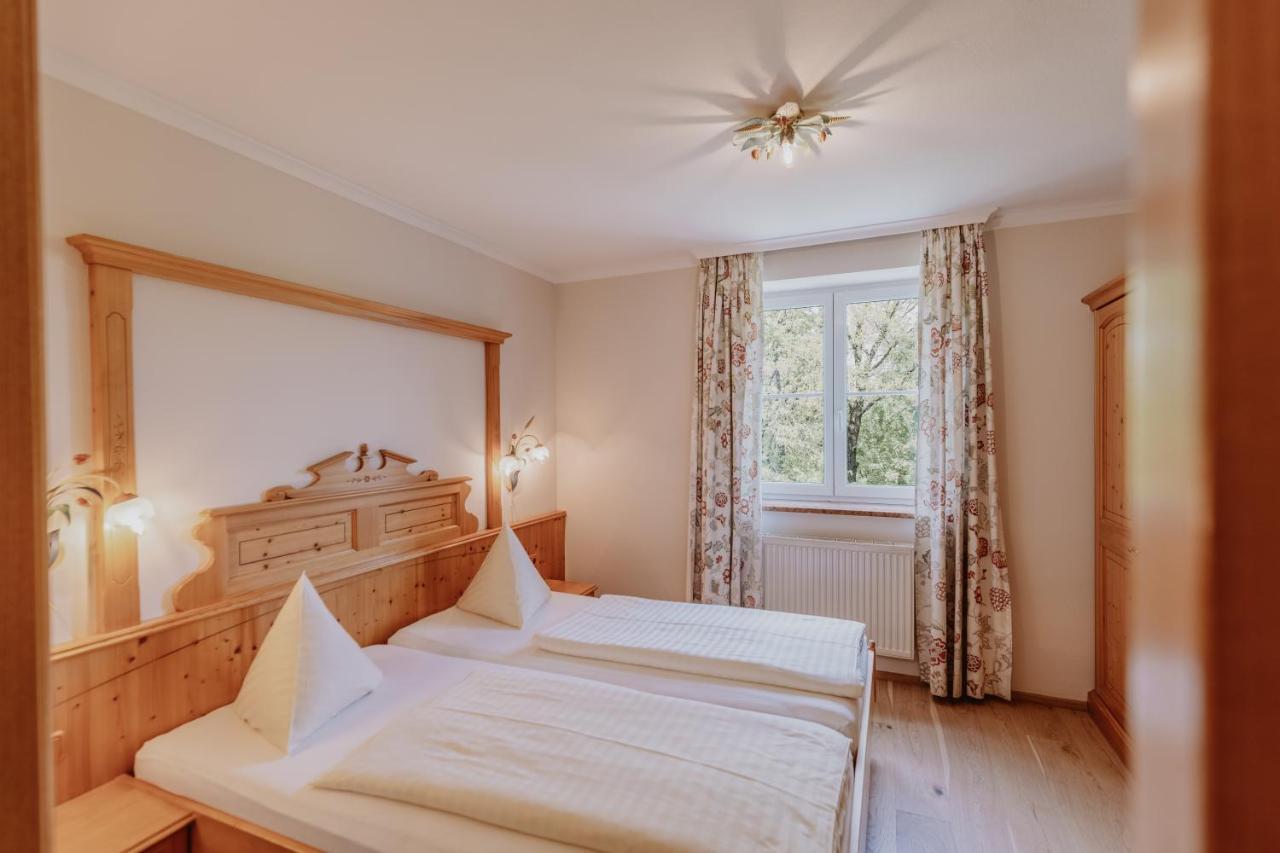 Landhotel Gschirnwirt Eugendorf Kültér fotó