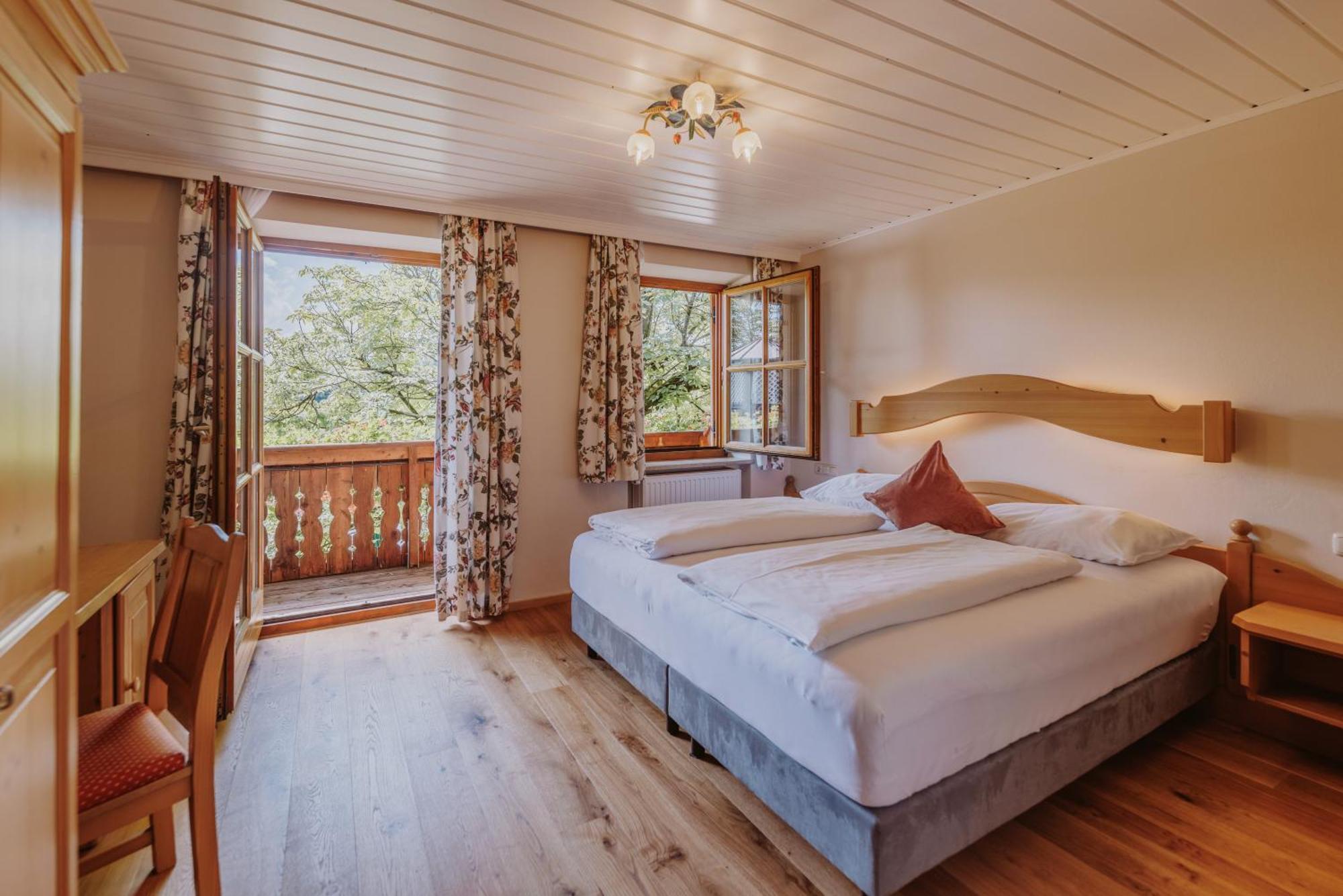 Landhotel Gschirnwirt Eugendorf Kültér fotó